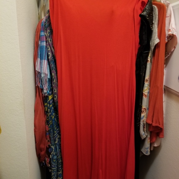 Red Dress - Picture 2 of 2